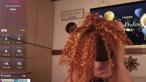 Snapshot of ginebra_nova chatting on 12-17-24, 07:18 Ginebra Nova online show from 12-17-24, 07:18