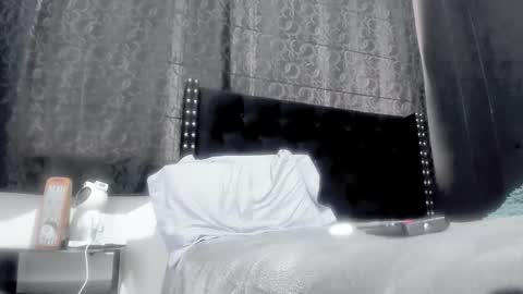 Miss online show from 11-28-25, 08:22