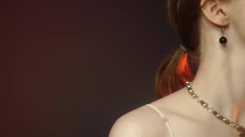        im expecting 350 thumbs up on my altar   online show from 02-25-25, 10:07