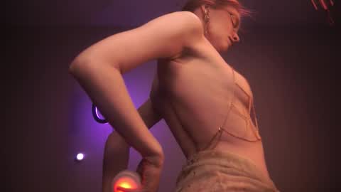        im expecting 350 thumbs up on my altar   online show from 01-14-26, 10:14