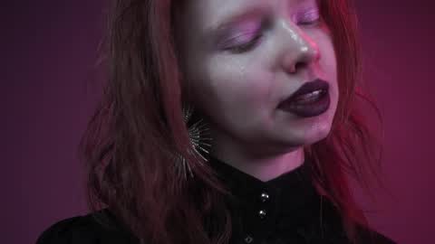 Snapshot of ginger_hugs chatting on 05-07-26, 10:15 im expecting 350 thumbs up on my altar online show from 05-07-26, 10:15
