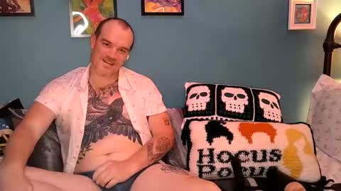 Snapshot of ginger_mcc chatting on 10-18-25, 12:13 Ginger McC online show from 10-18-25, 12:13