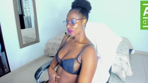 Snapshot of ginger_smil chatting on 06-05-26, 12:22 Diana online show from 06-05-26, 12:22