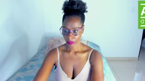Snapshot of ginger_smil chatting on 07-12-26, 03:25 Diana online show from 07-12-26, 03:25
