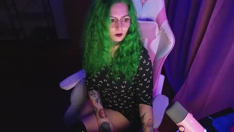 Ginger online show from 05-25-26, 06:58