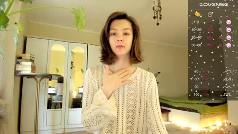 Snapshot of gingerbread__house chatting on 12-11-24, 11:30 Vasilisa online show from 12-11-24, 11:30