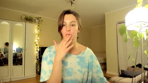 Snapshot of gingerbread__house chatting on 10-14-25, 03:13 Vasilisa online show from 10-14-25, 03:13