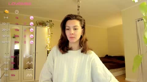 Snapshot of gingerbread__house chatting on 11-22-25, 11:53 Vasilisa online show from 11-22-25, 11:53