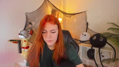 gingerr_pie online show from 10-29-25, 07:04