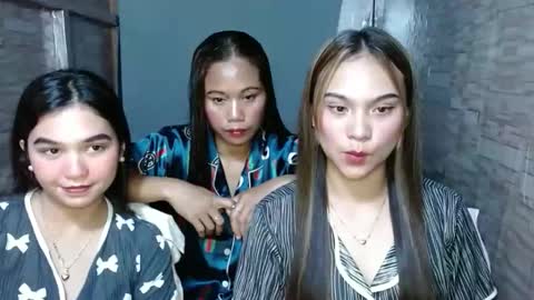 Snapshot of ginna2005 chatting on 10-07-25, 12:13 ginna2005 online show from 10-07-25, 12:13