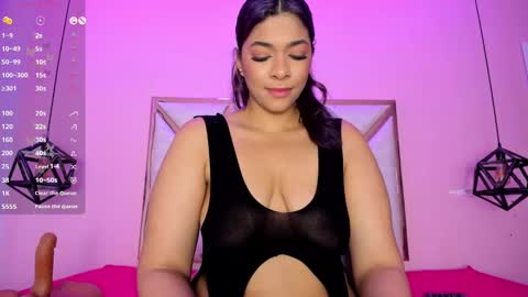 Snapshot of ginnapalmer chatting on 12-17-24, 04:32 Ginna Palmer online show from 12-17-24, 04:32