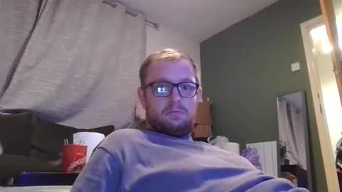 Snapshot of ginwood chatting on 10-03-25, 11:57 ginwood online show from 10-03-25, 11:57