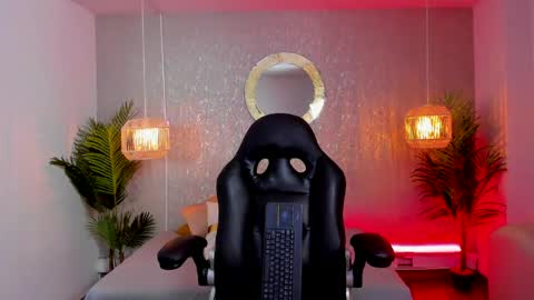 Gio Carangi online show from 04-04-26, 03:09