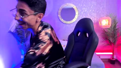 Gio Carangi online show from 04-17-26, 03:09