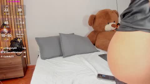 Snapshot of gio_gray chatting on 07-04-26, 08:31 gio_gray online show from 07-04-26, 08:31