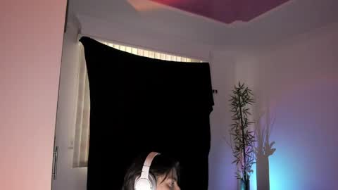 Snapshot of gio_russo chatting on 04-27-26, 09:13 GioRusso online show from 04-27-26, 09:13