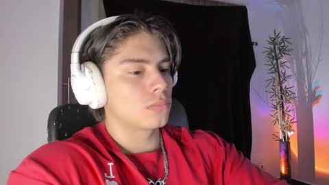 Snapshot of gio_russo chatting on 05-19-26, 01:56 GioRusso online show from 05-19-26, 01:56