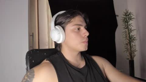 Snapshot of gio_russo chatting on 05-21-26, 10:06 GioRusso online show from 05-21-26, 10:06