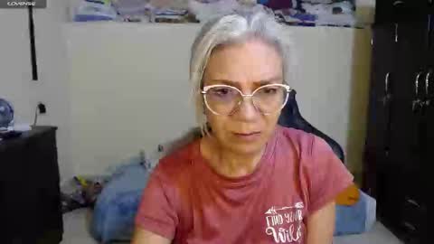 Snapshot of giorgia_xue53 chatting on 02-09-25, 11:36 Mary online show from 02-09-25, 11:36