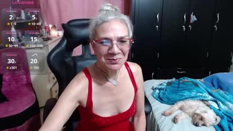 Snapshot of giorgia_xue53 chatting on 11-13-25, 03:05 Mary online show from 11-13-25, 03:05