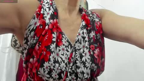 Mary online show from 06-04-26, 01:11