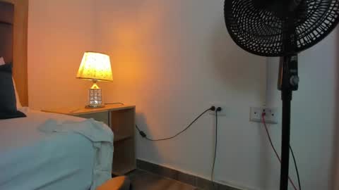 G I S E P L A online show from 03-04-25, 10:27