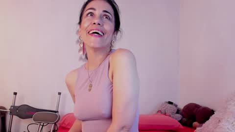 Girasol Walton online show from 02-08-25, 01:22