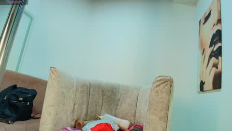 Snapshot of girl_amada chatting on 07-04-26, 06:30 Girl Amada online show from 07-04-26, 06:30