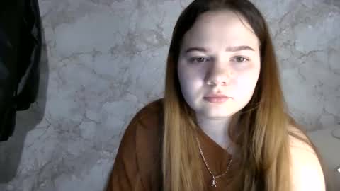 girl_cute07 online show from 04-16-26, 06:41