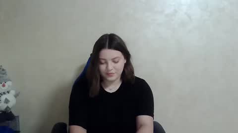 Snapshot of girl_leya chatting on 12-11-24, 11:21 girl_leya online show from 12-11-24, 11:21