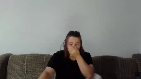 Snapshot of girl_leya chatting on 09-08-25, 07:24 girl_leya online show from 09-08-25, 07:24