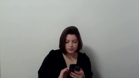 Snapshot of girl_leya chatting on 11-12-25, 08:08 girl_leya online show from 11-12-25, 08:08