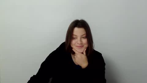 Snapshot of girl_leya chatting on 11-27-25, 08:22 girl_leya online show from 11-27-25, 08:22