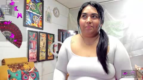 Snapshot of girl_luna_ chatting on 09-24-25, 07:50 girl_luna_ online show from 09-24-25, 07:50