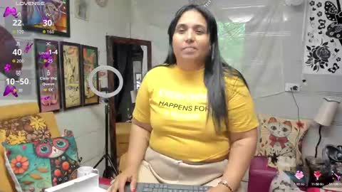 girl_luna_ online show from 09-27-25, 06:46