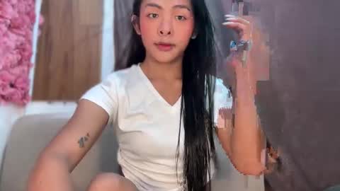 queen ronna online show from 10-13-25, 05:18