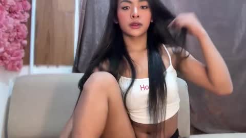 queen ronna online show from 10-23-25, 04:50