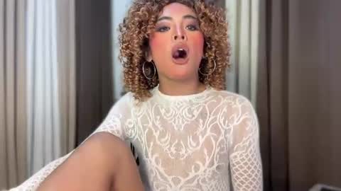 Snapshot of girlcock_dominantfucker chatting on 07-14-26, 04:34 queen ronna online show from 07-14-26, 04:34