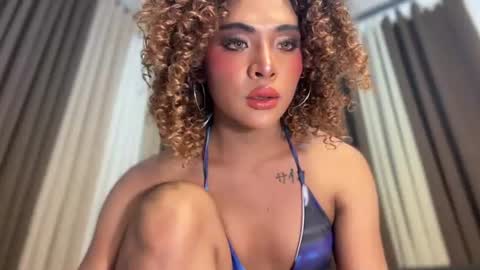 Snapshot of girlcock_dominantfucker chatting on 07-16-26, 06:14 queen ronna online show from 07-16-26, 06:14
