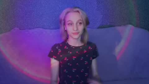 Snapshot of girlfriend_night chatting on 02-19-25, 03:06 Seniya online show from 02-19-25, 03:06