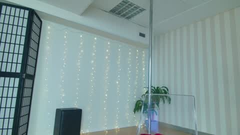 Hanna online show from 02-06-25, 01:10