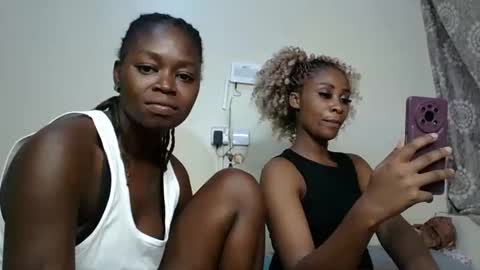 Snapshot of girlnextdoor60 chatting on 12-14-25, 02:50 Sexy online show from 12-14-25, 02:50