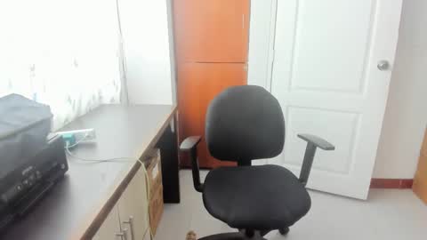 Ela online show from 11-25-25, 02:39