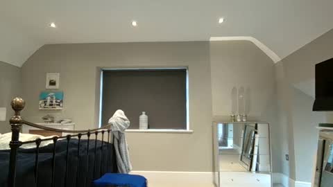 Snapshot of girlsandbikes chatting on 12-03-24, 12:06 girlsandbikes online show from 12-03-24, 12:06