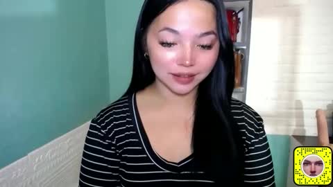 Rhaine online show from 03-25-26, 05:52