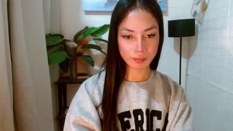 Snapshot of girlwhobelieveinmagic chatting on 01-09-25, 11:47 Callmenor online show from 01-09-25, 11:47