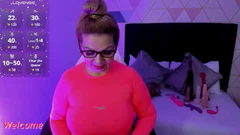 Gisella online show from 10-27-25, 12:42