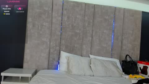     online show from 09-09-25, 11:32