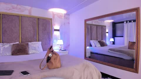     online show from 10-25-25, 10:45