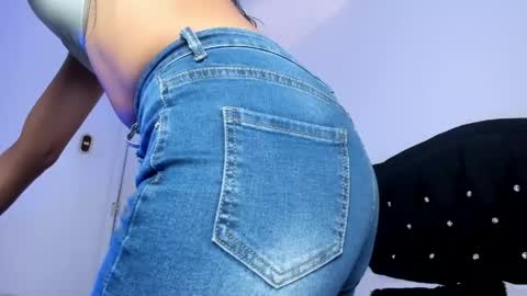 Gisell online show from 04-13-26, 02:00